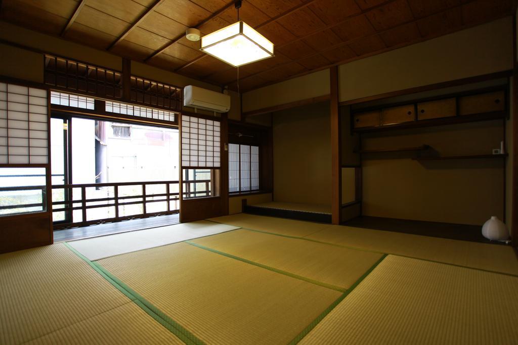 Kyo Machiya No Yado Bettei Butsuguyacho Villa Kyoto Room photo